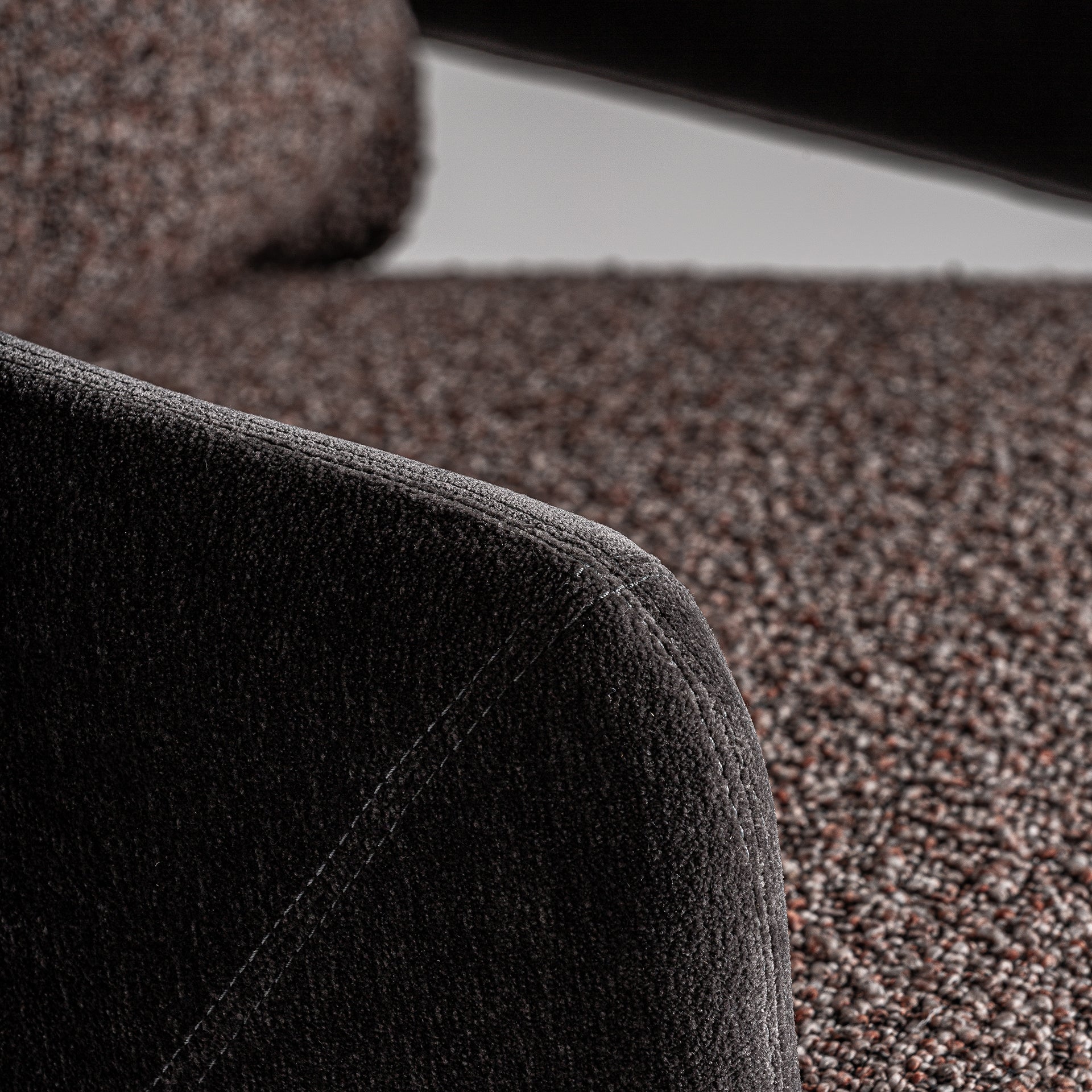 BRAKEL ARMCHAIR